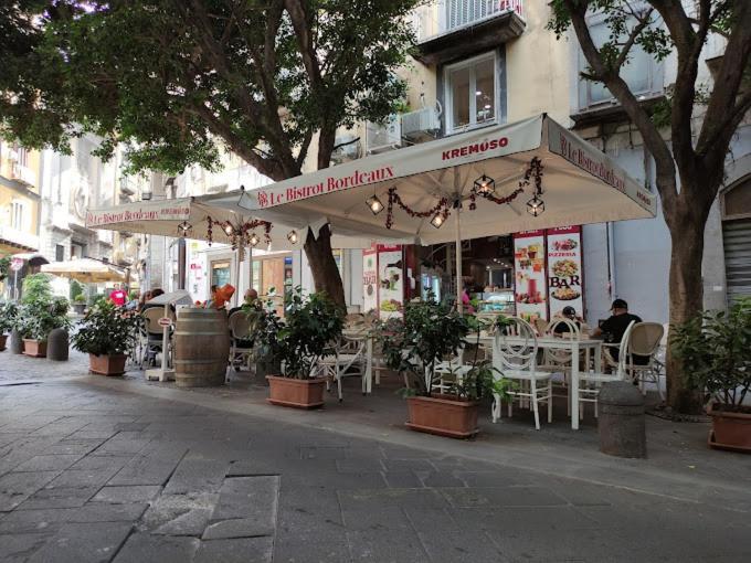 Room&Chiaia Naples Exterior photo